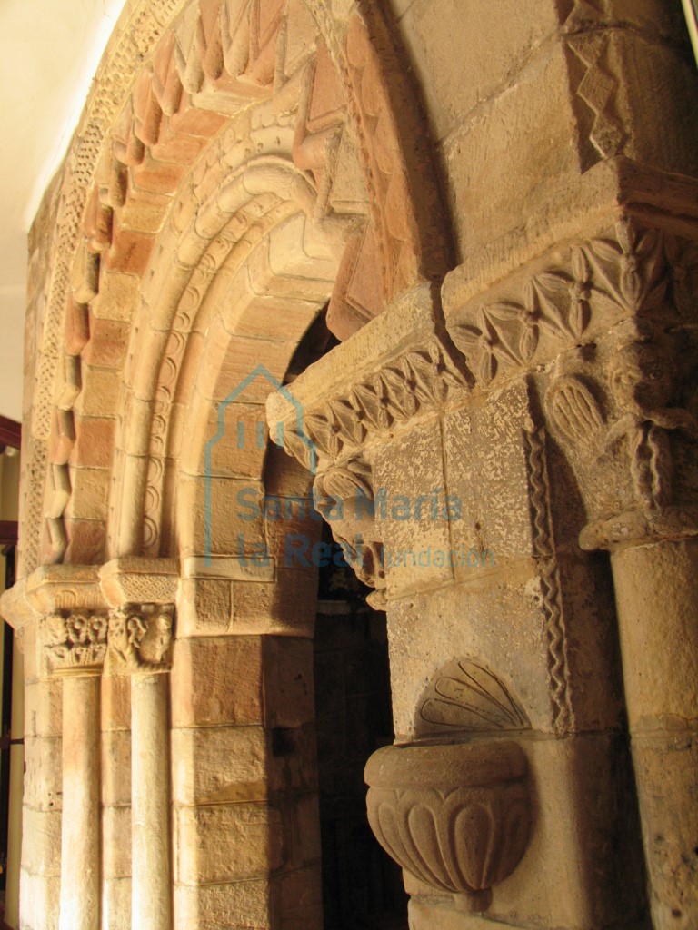 Jamba de la portada derecha