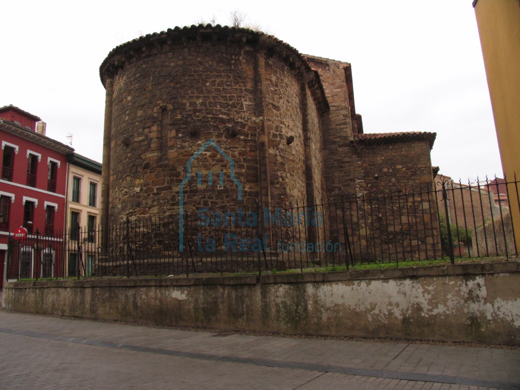 Vista exterior del ábside