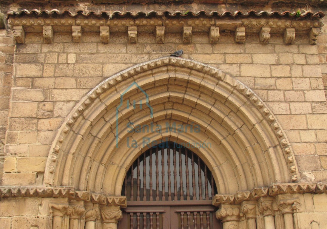 Arco de la portada oeste