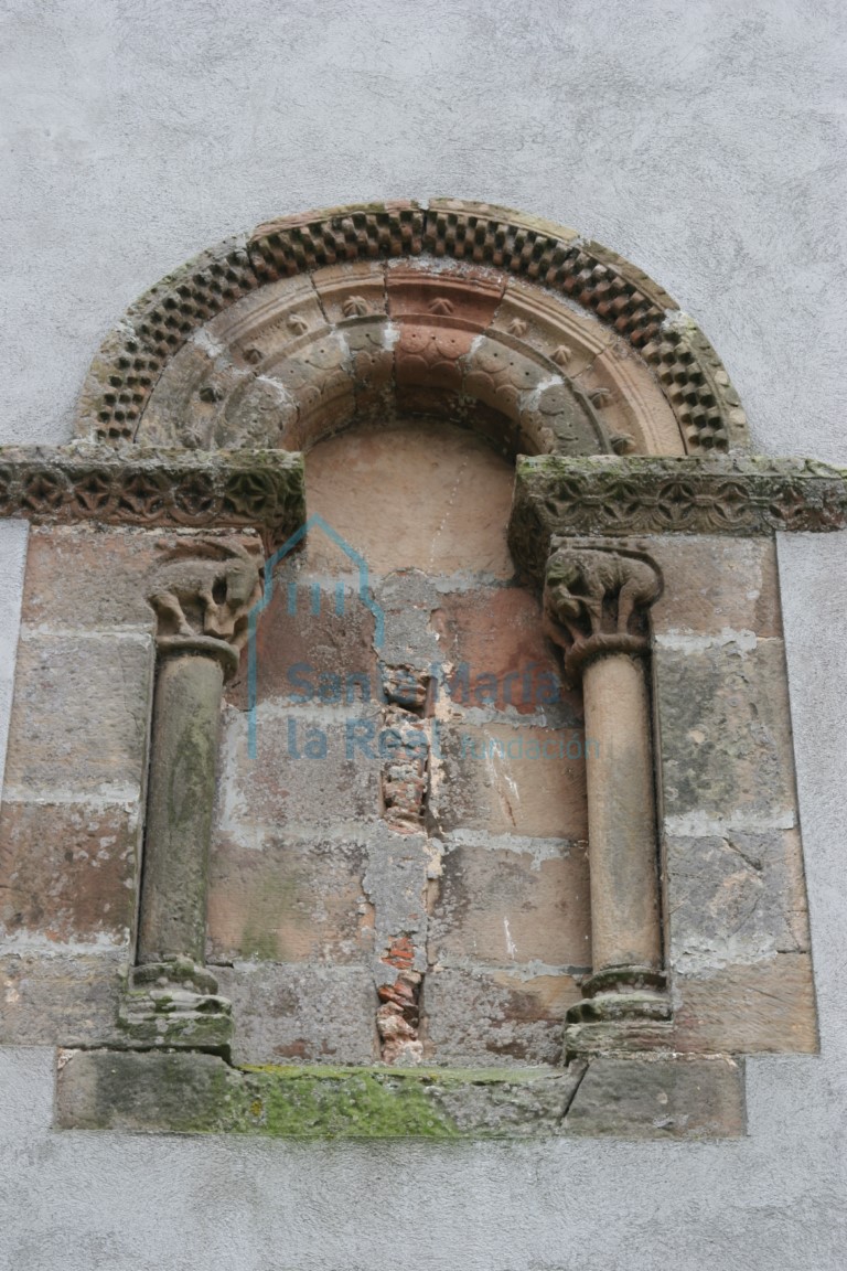 Ventana de la cabecera