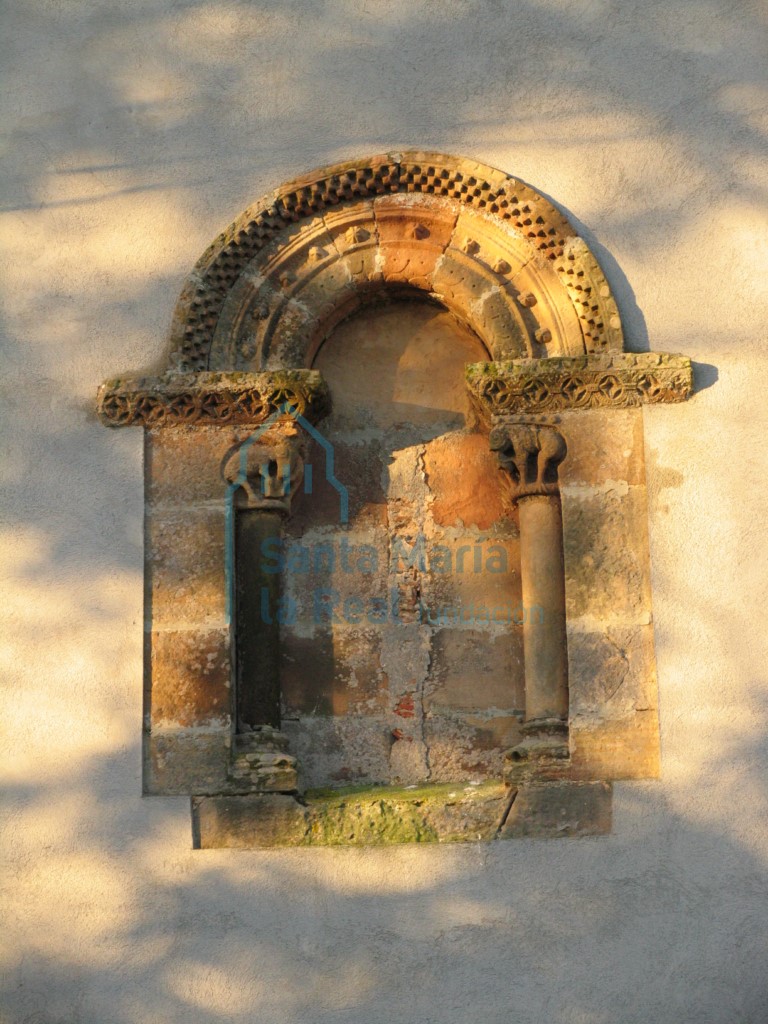 Ventana exterior del ábside