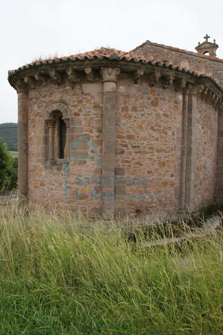 Vista del exterior del ábside