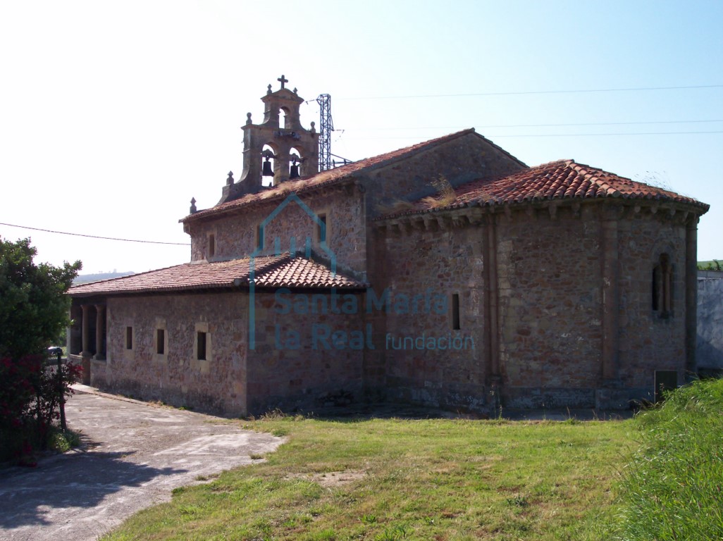 Exterior de la iglesia desde el nordeste