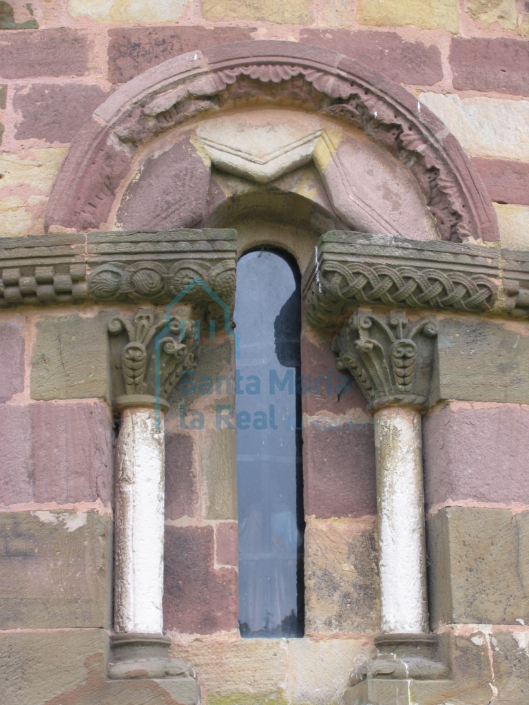Ventana absidal