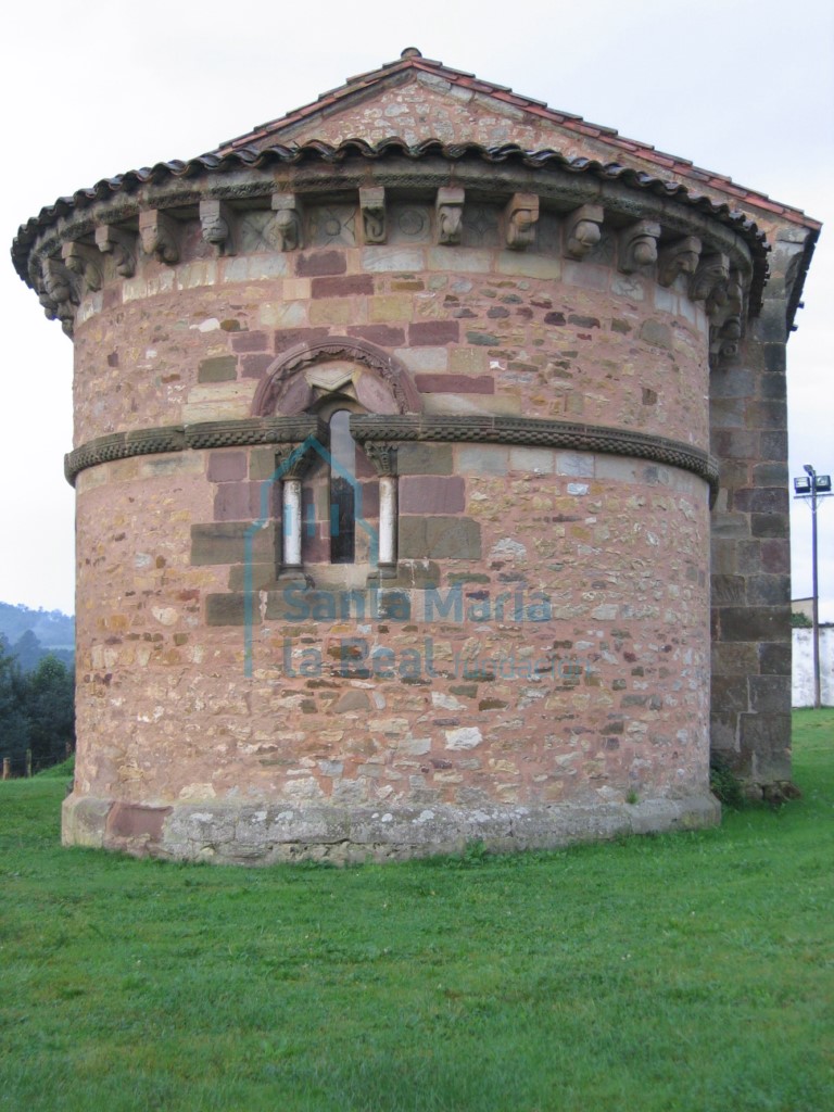 Vista exterior del ábside