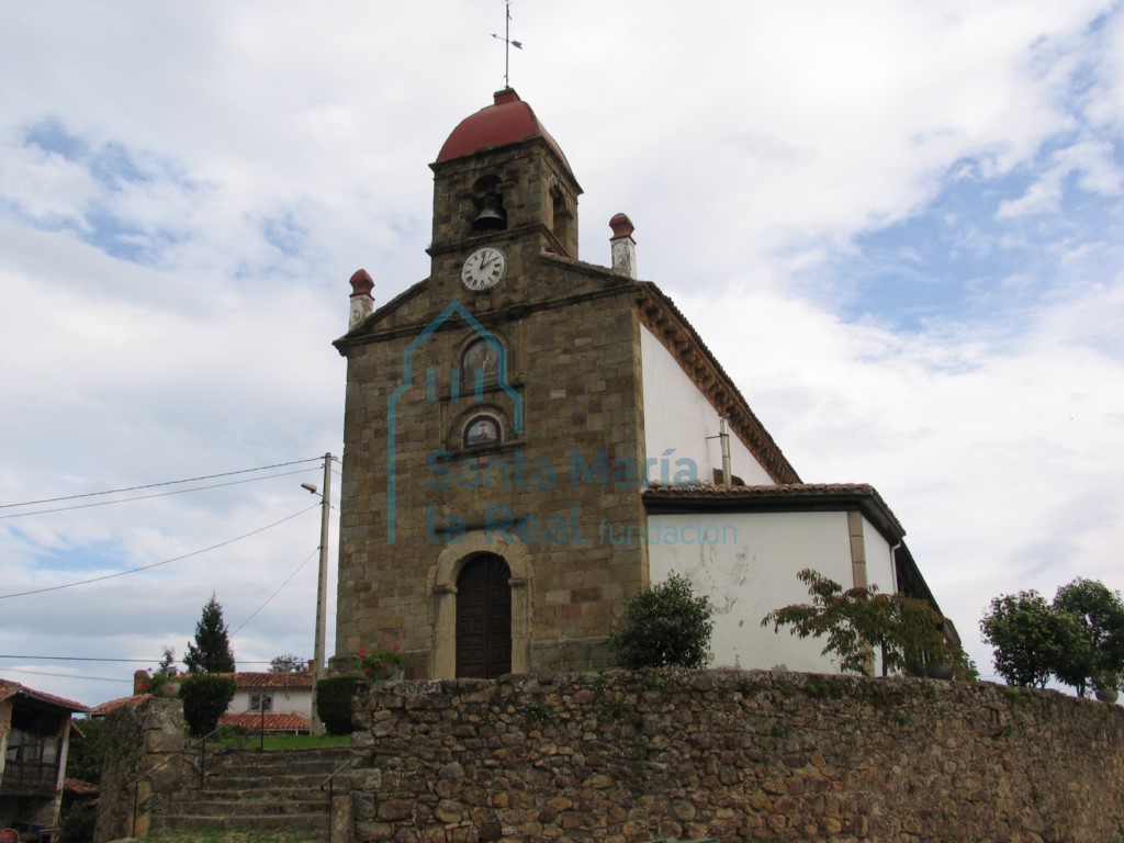 Exterior, lado oeste