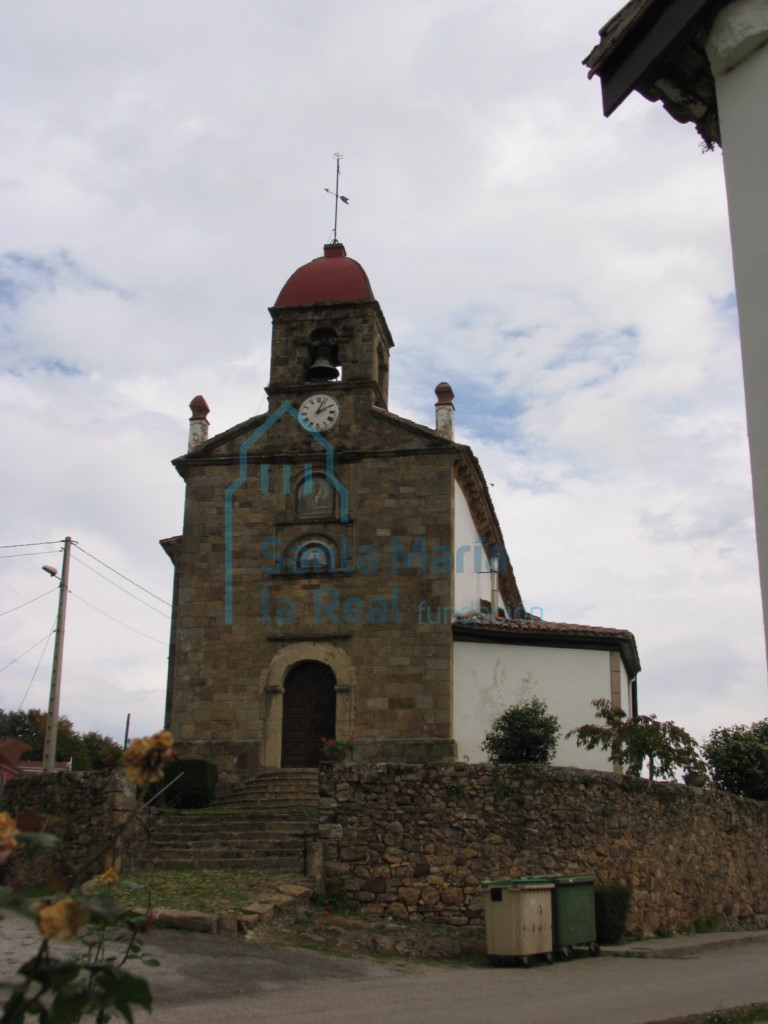 Exterior, lado oeste