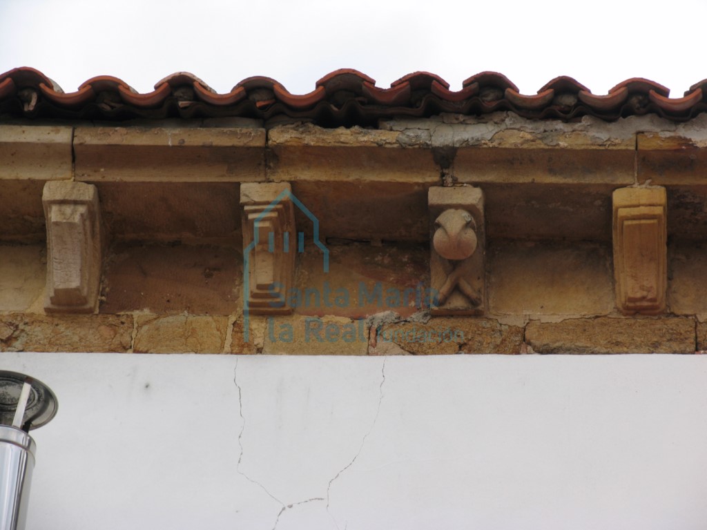 Canecillos