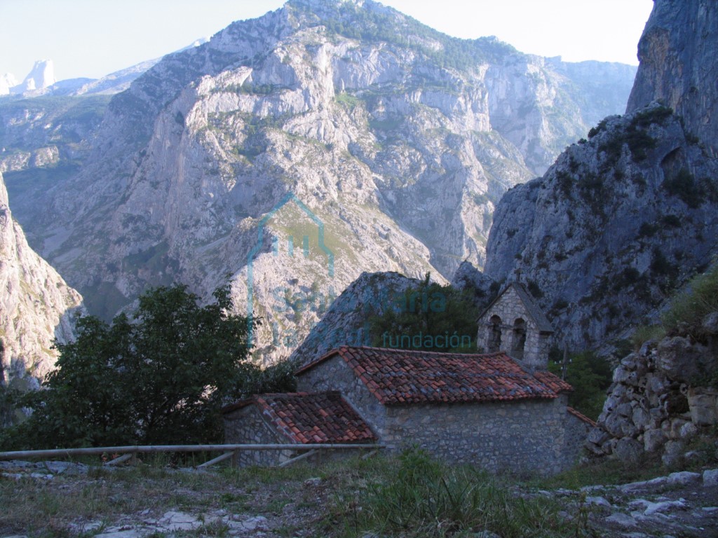 Panorámica con vistas al Naranjo de Bulnes