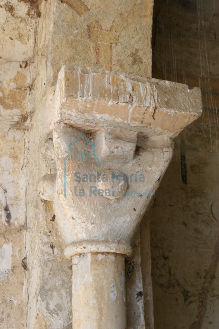 Capitel del arco triunfal