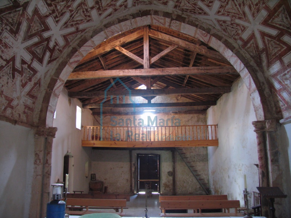 Interior de la iglesia desde la cabecera