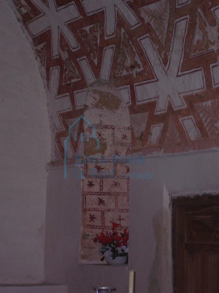 Ventana interior de la cabecera del lado derecho