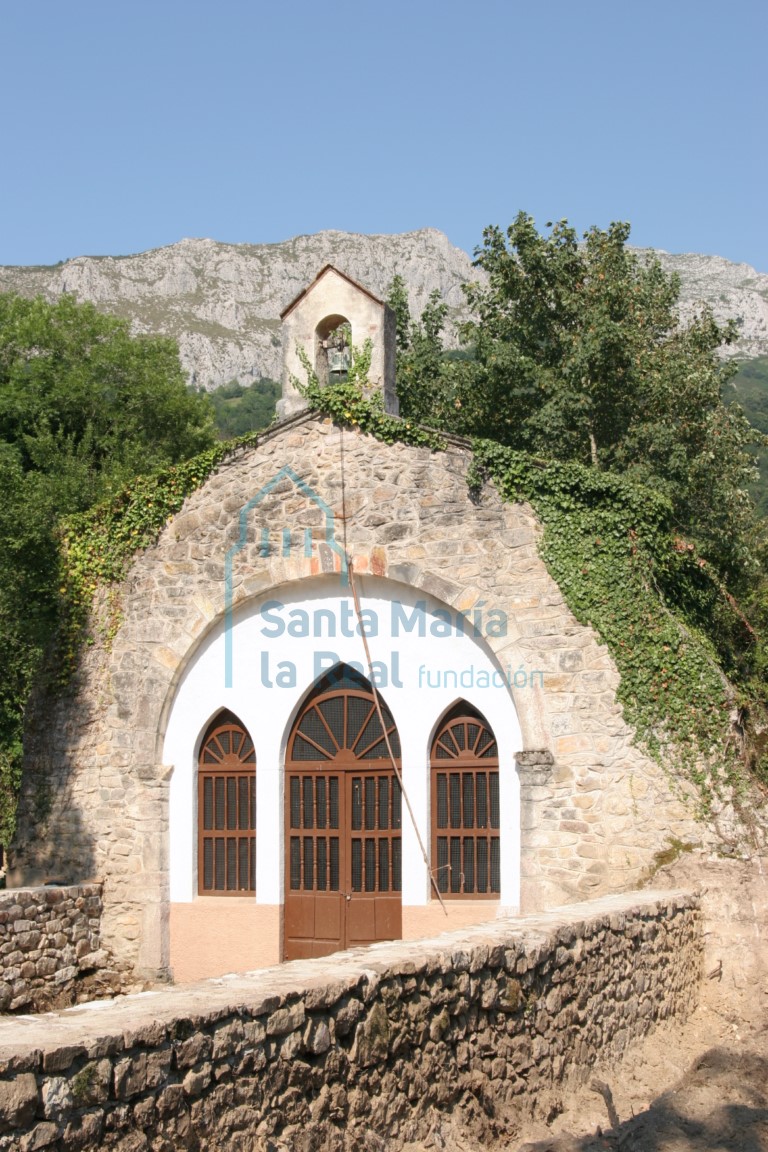 Exterior de la iglesia