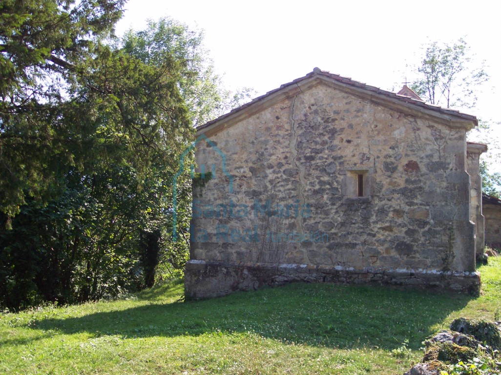 Exterior, cabecera