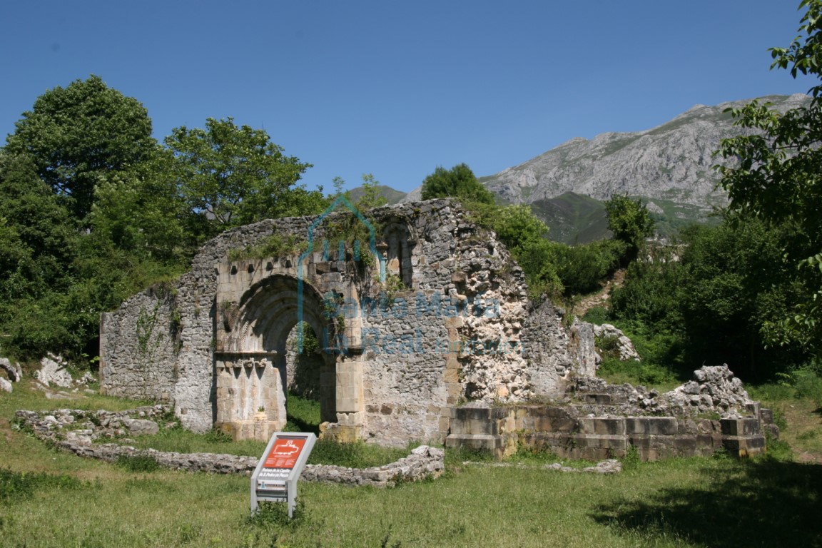 Exterior, panorámica desde el sur-este