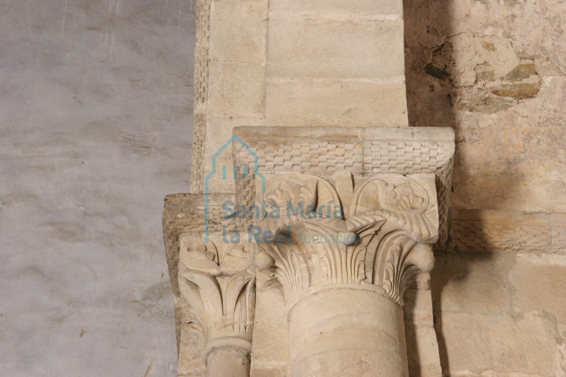 Capiteles del arco triunfal