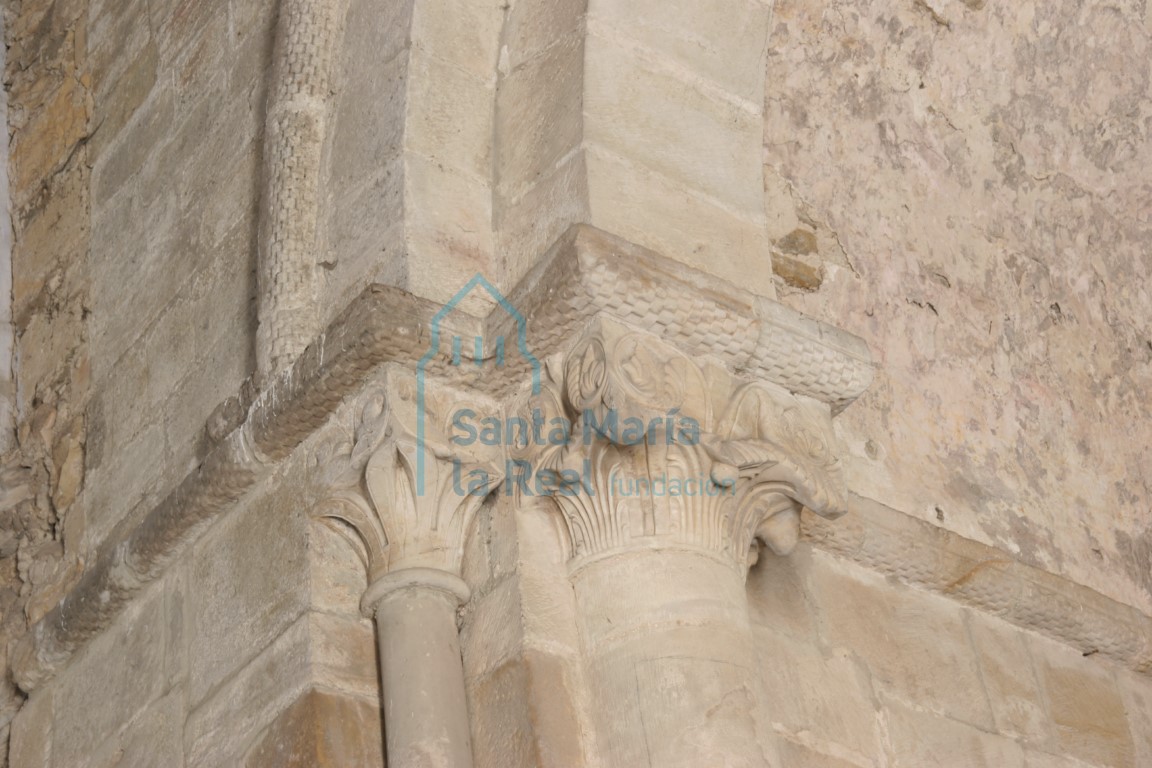 Capiteles del arco triunfal