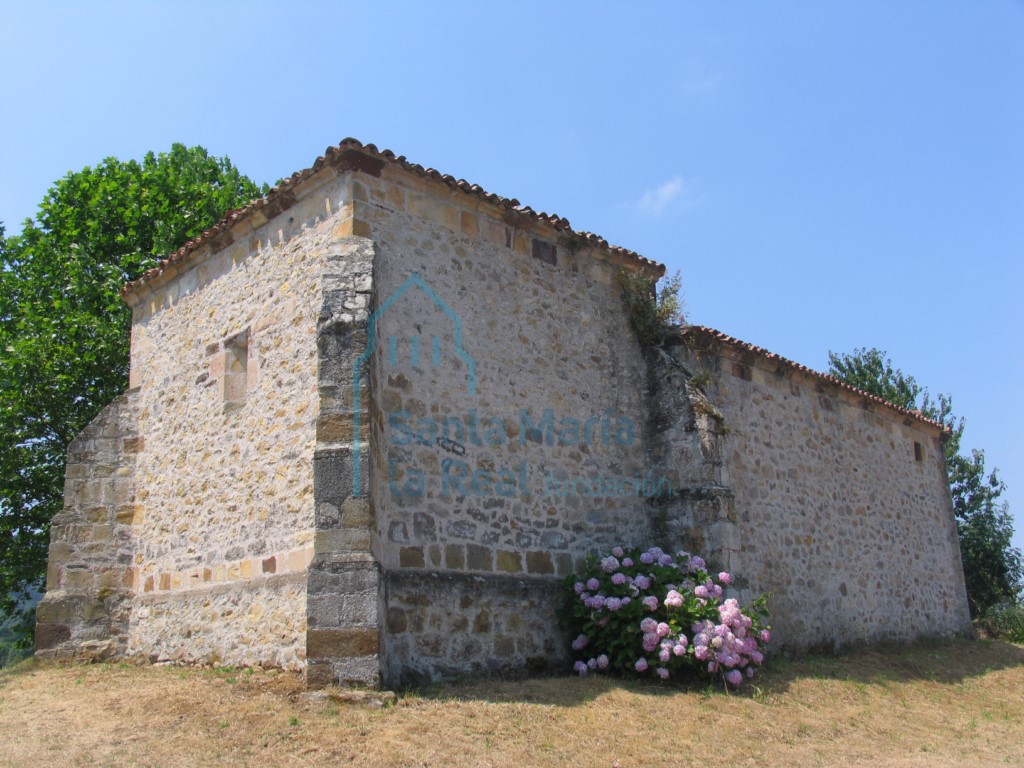 Exterior, norte