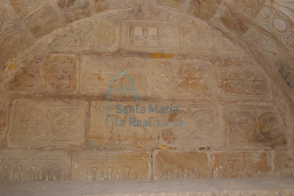 Detalle del arcosolio de la izquierda