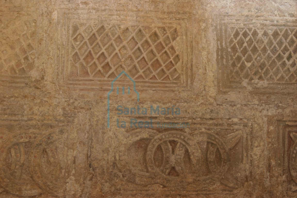 Detalles del arcosolio de la derecha