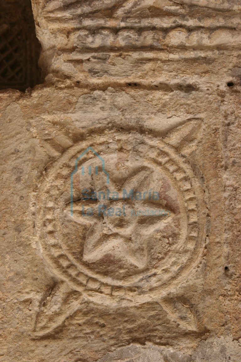 Detalles del arcosolio de la derecha