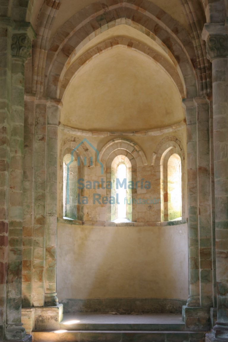 Cabecera, ábside central