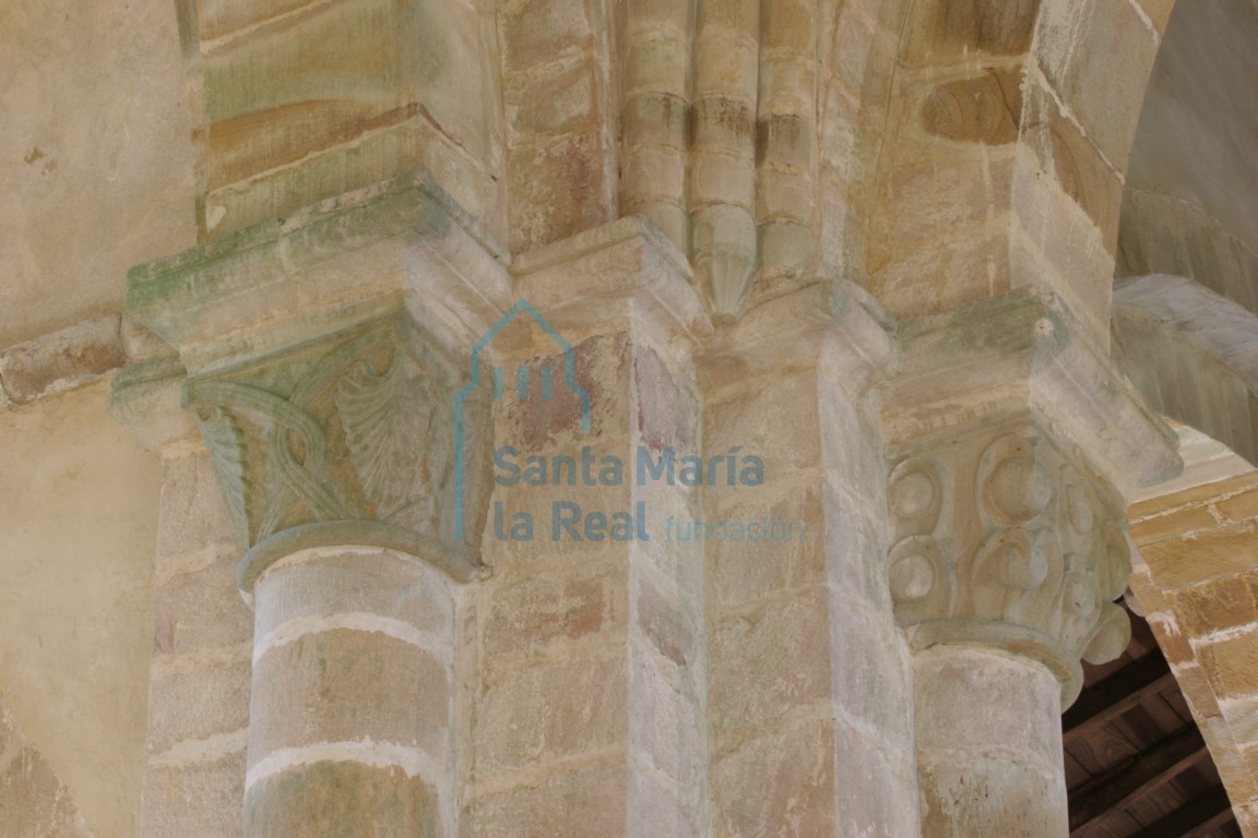 Capiteles del crucero
