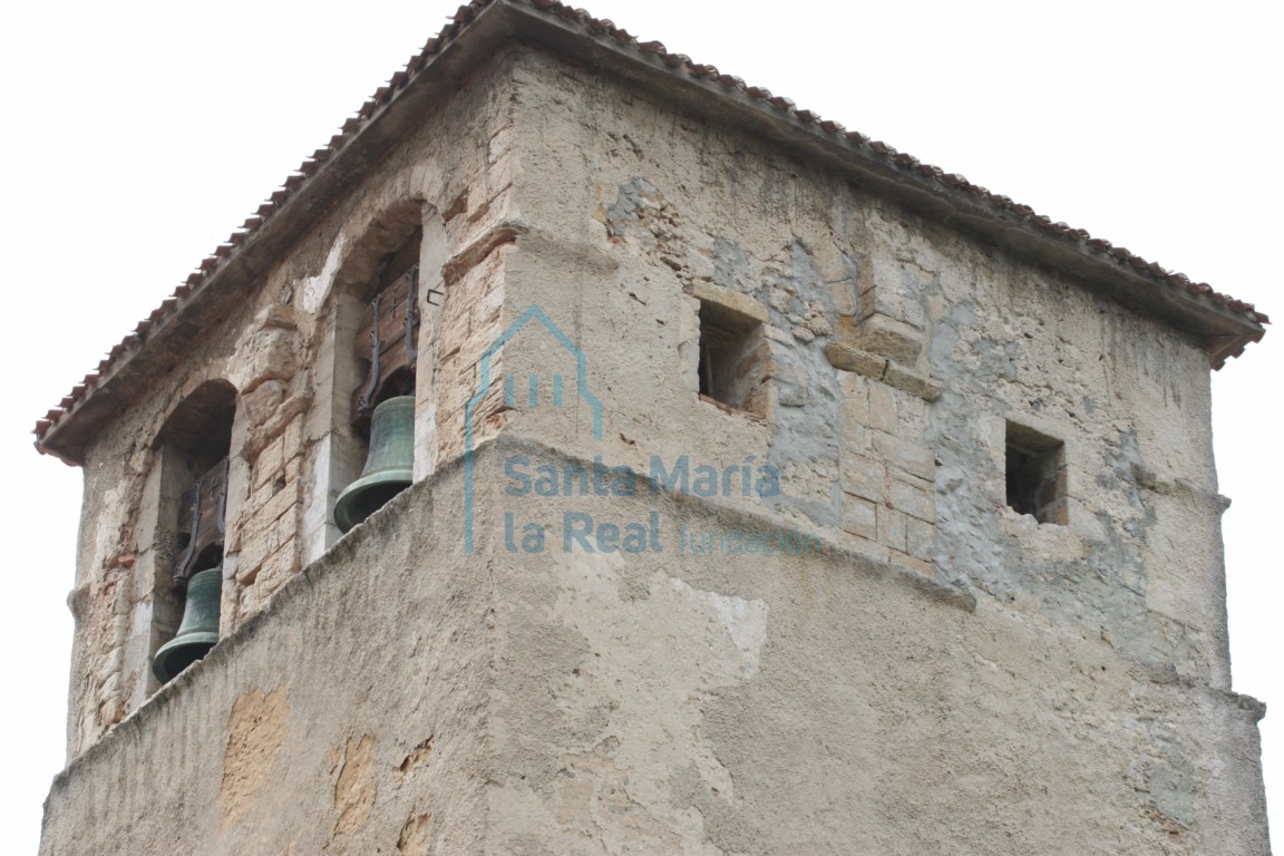 Exterior. Detalle del cuerpo superior de la torre