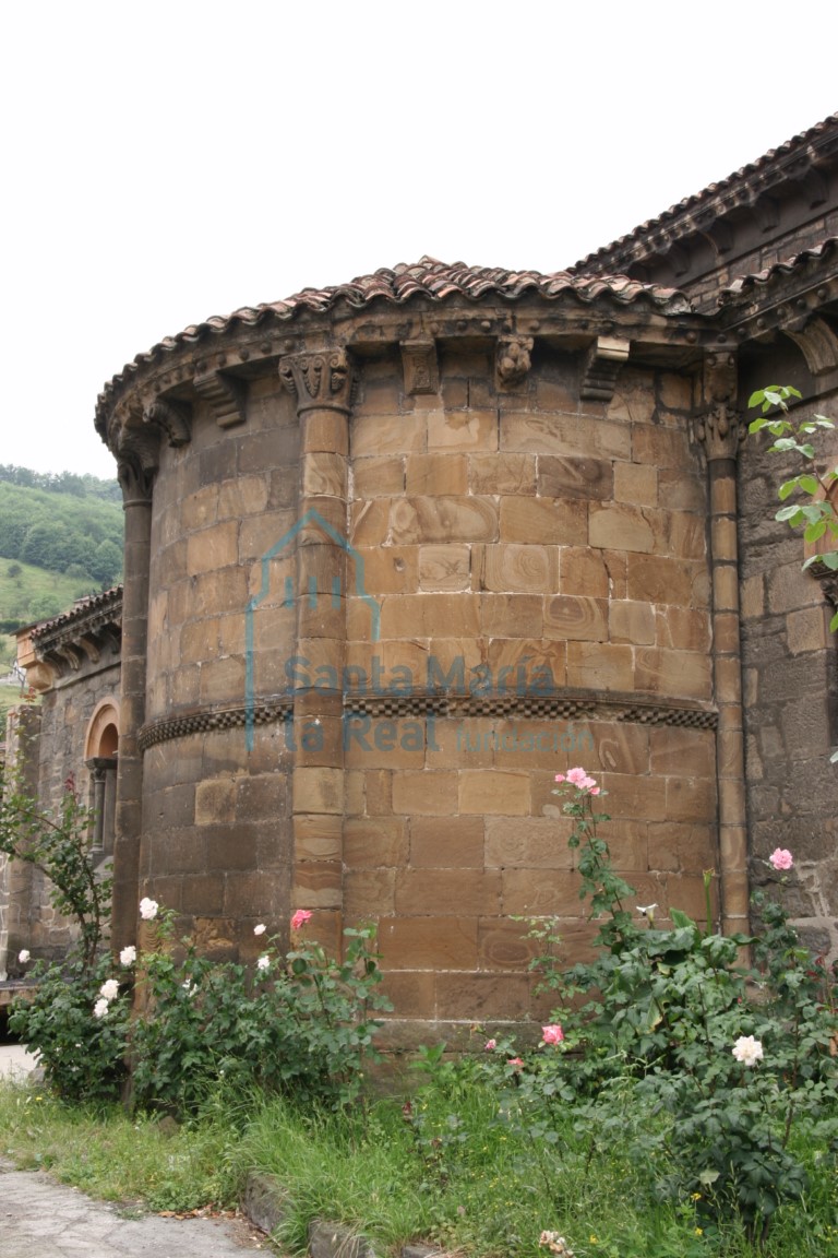 Exterior del ábside románico