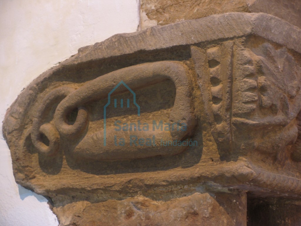 Capitel izquierdo
