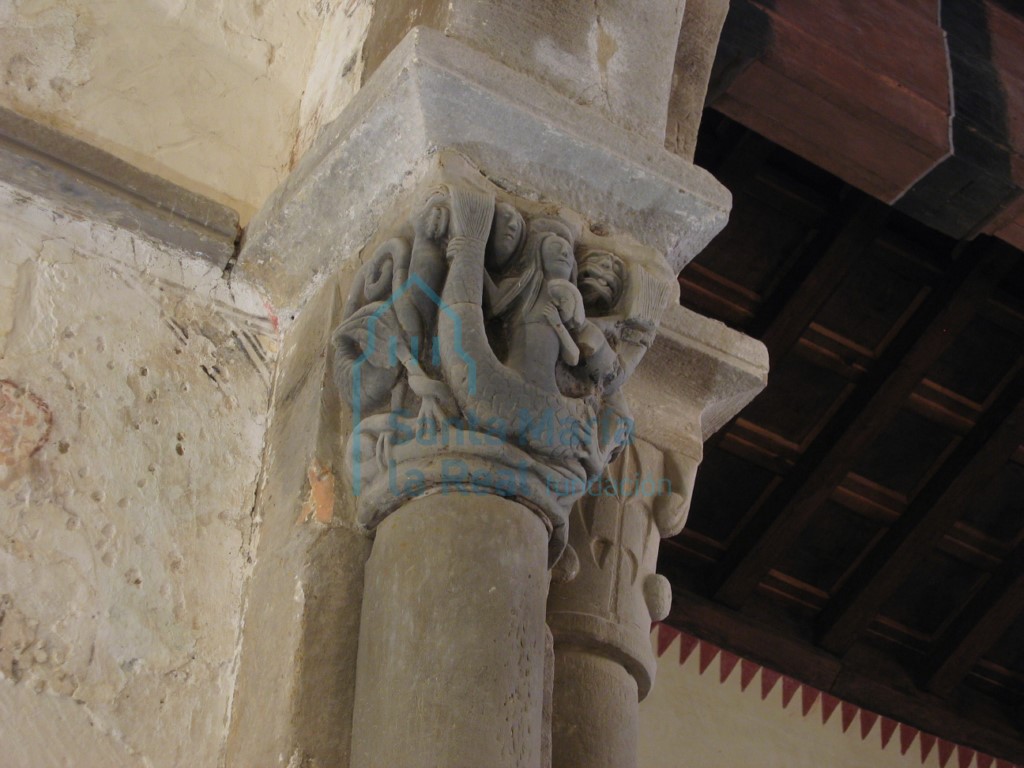 Capiteles del arco triunfal