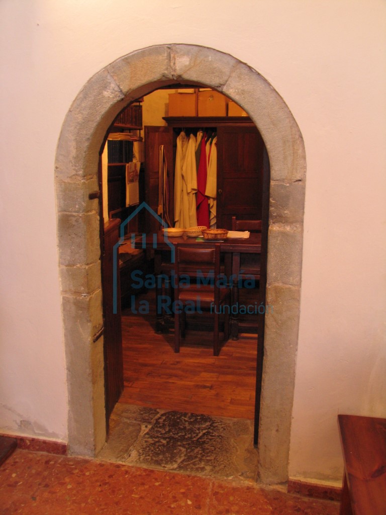 Acceso a la sacristía