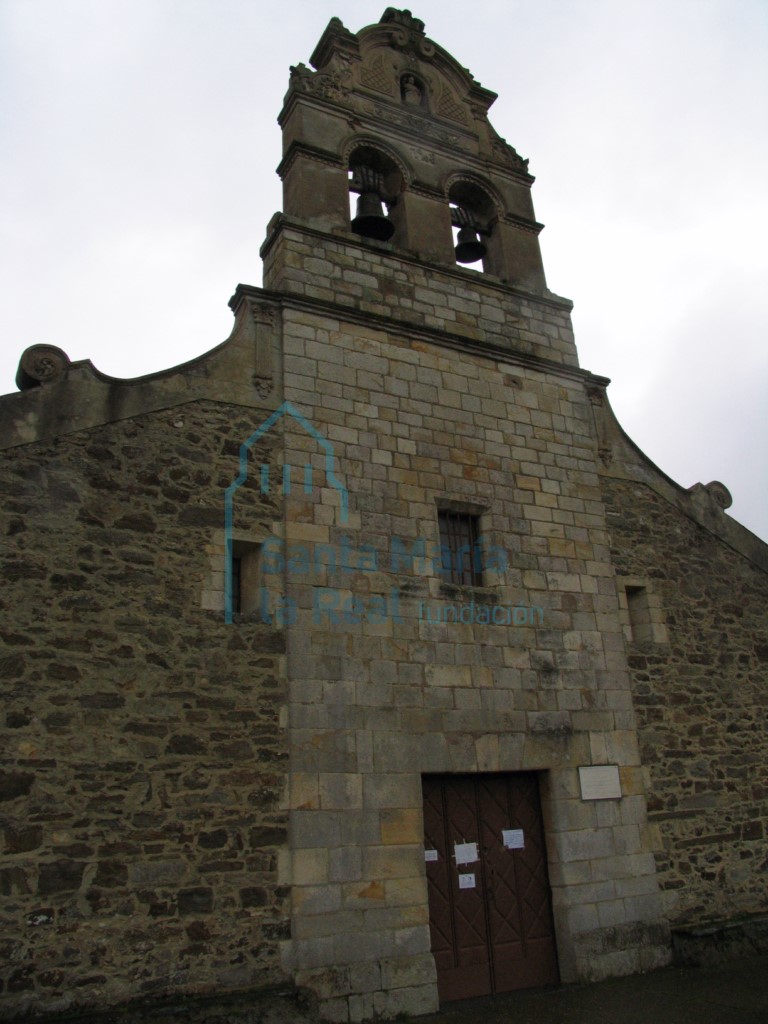 Vista de la fachada occidental