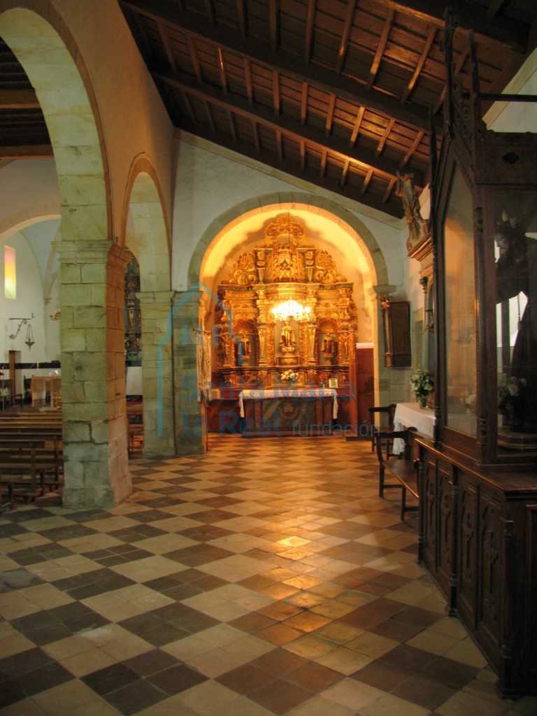 Vista de la nave lateral sur