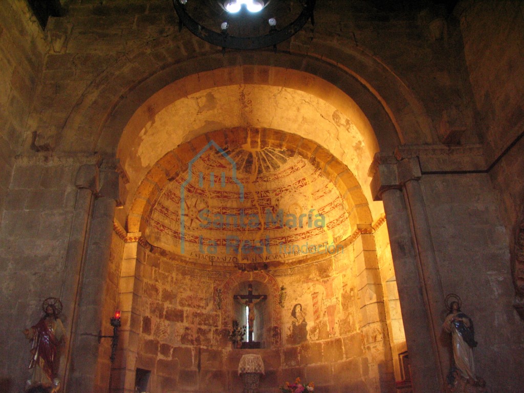 Arco triunfal desde la cabecera
