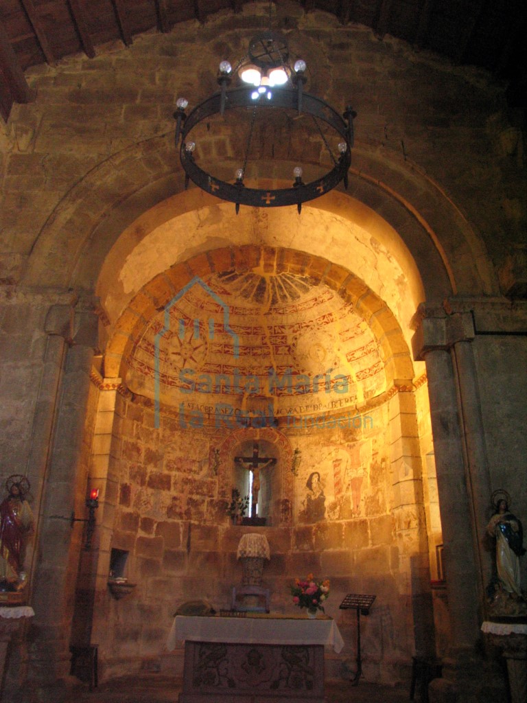 Arco triunfal y ábside