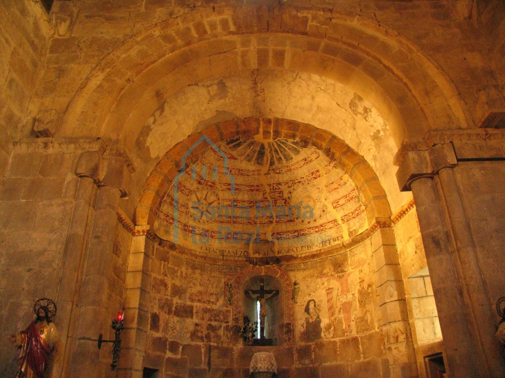 Arco triunfal y ábside