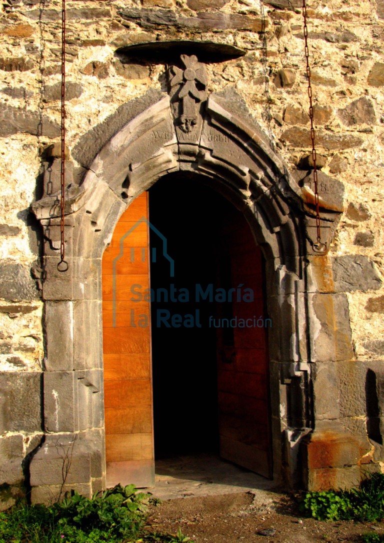 Portada occidental