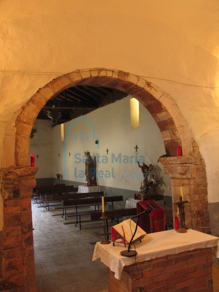 Arco triunfal desde la cabecera Arco triunfal desde la cabecera