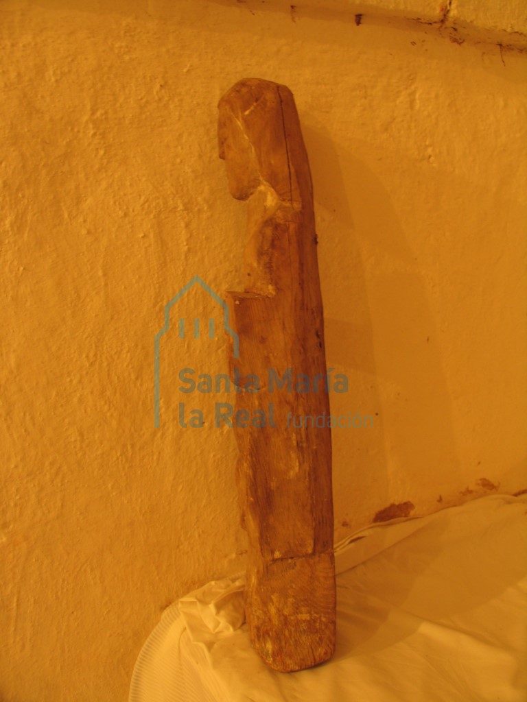 Santo, escultura en madera