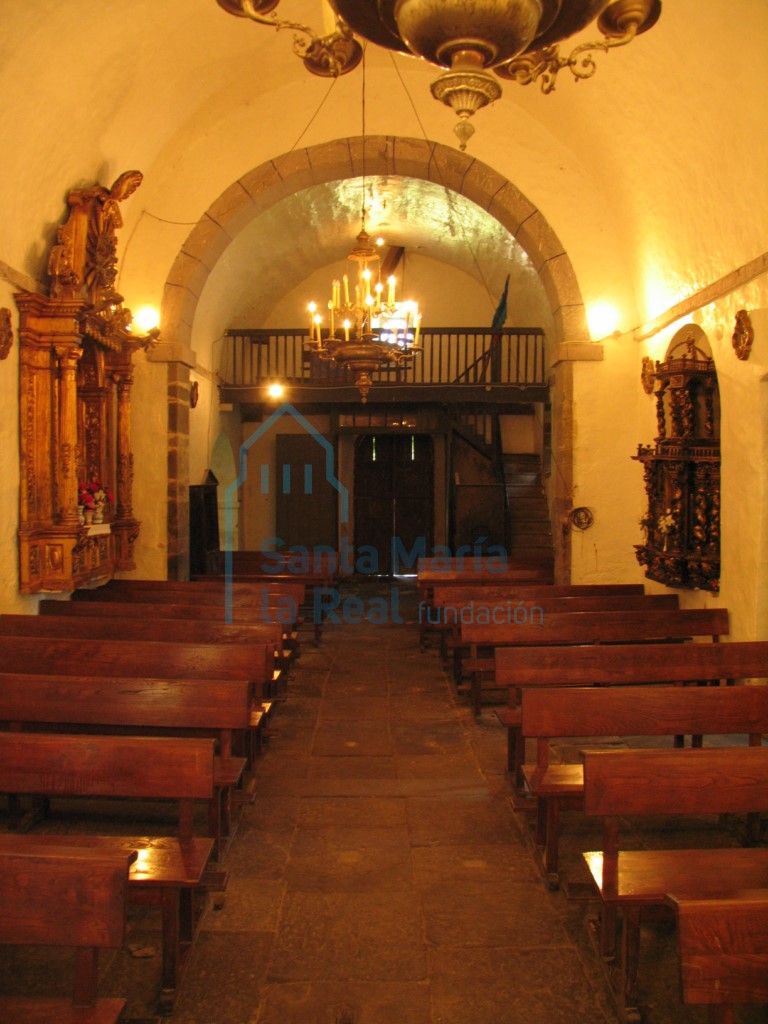 Vista de la nave desde la cabecera