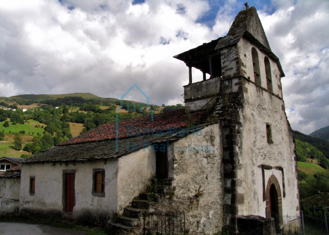 Vista exterior de la iglesia
