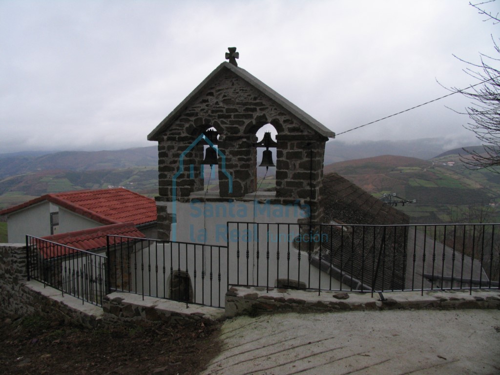 Vista exterior del hastial oeste