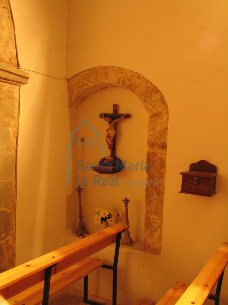 Interior del muro sur de la nave