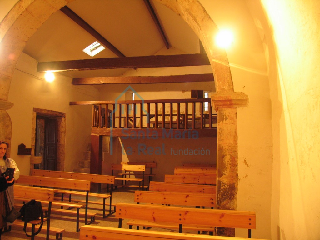 Interior desde la cabecera