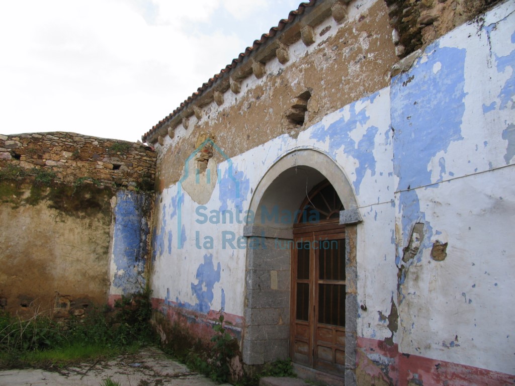 Estancia adosada al muro norte de la nave, vista hacia los pies