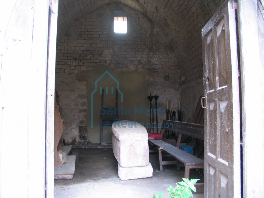 Capilla con el sarcófago de Santo Dolfo