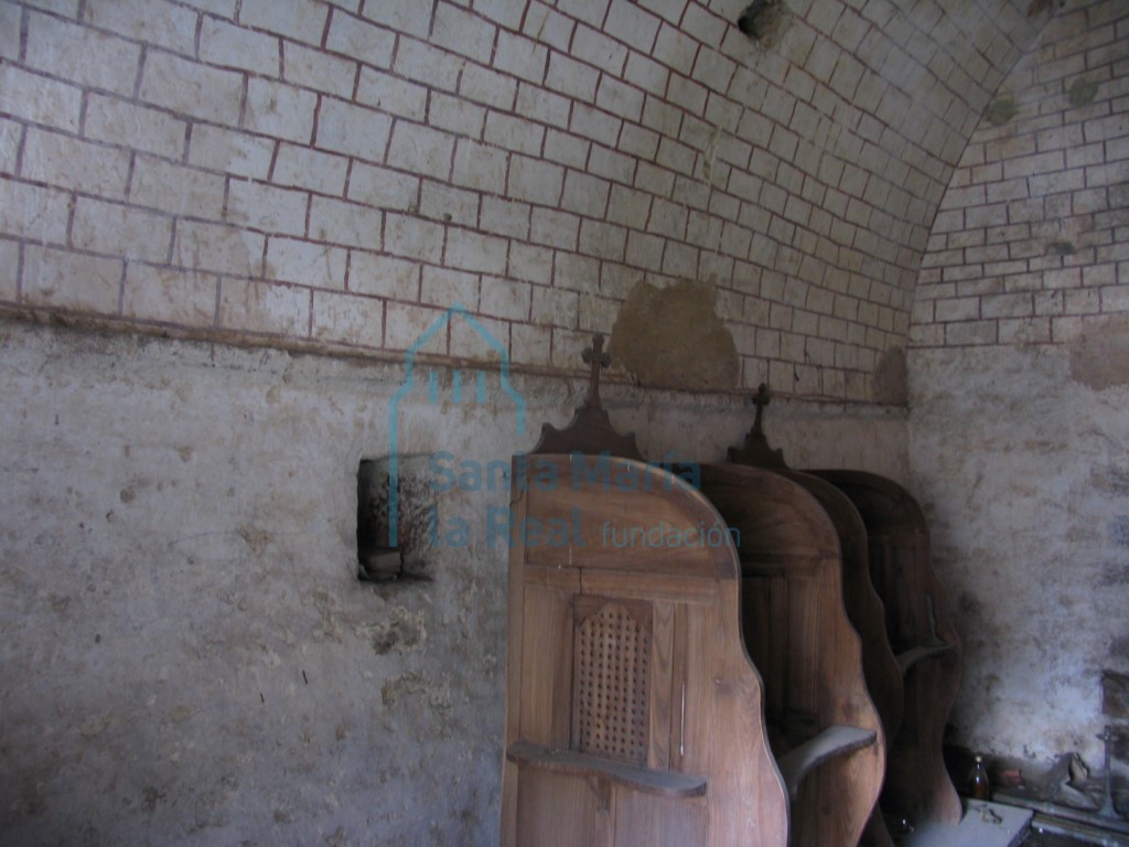 Capilla con el sarcófago de Santo Dolfo vista desde el flanco sur