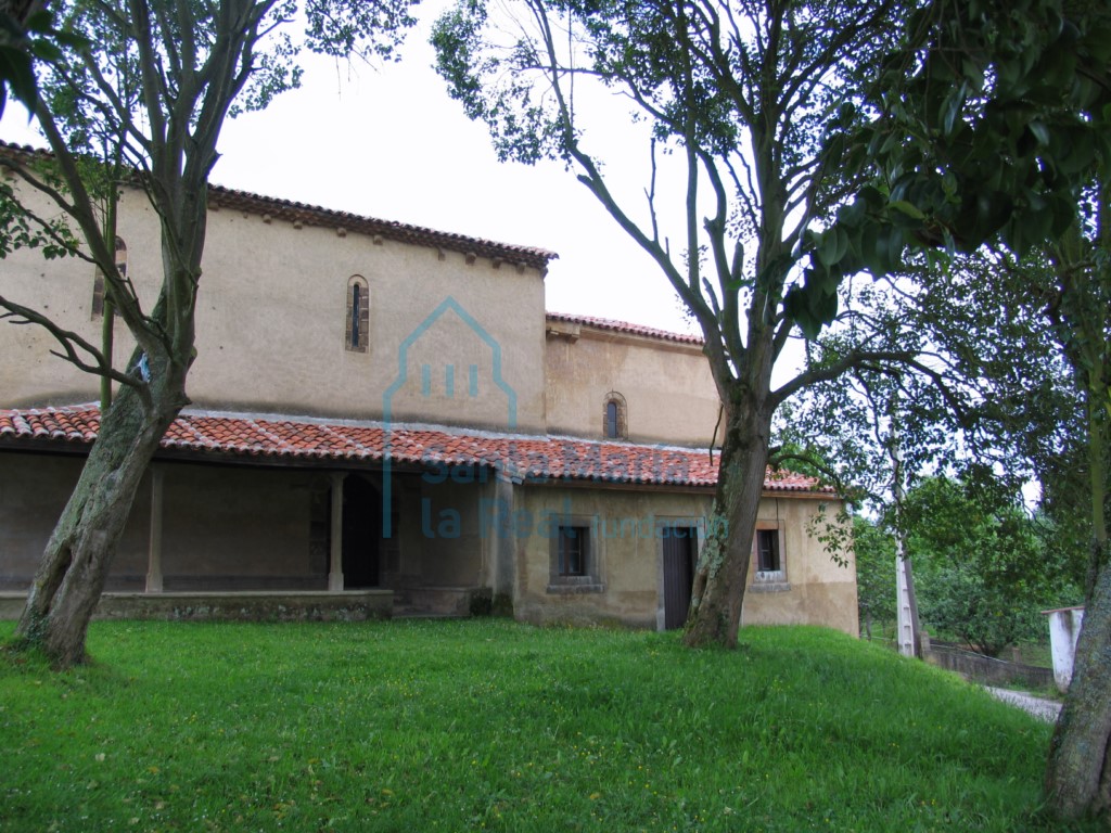 Exterior de la fachada sur