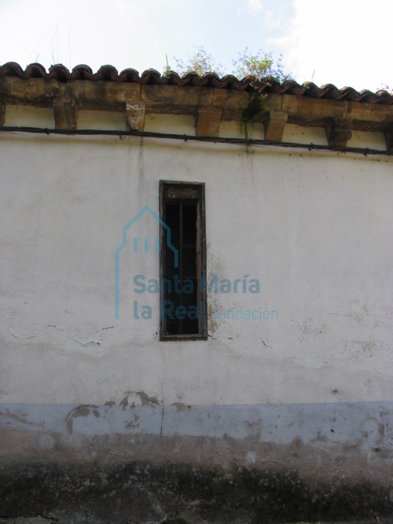 Canecillos de la cabecera